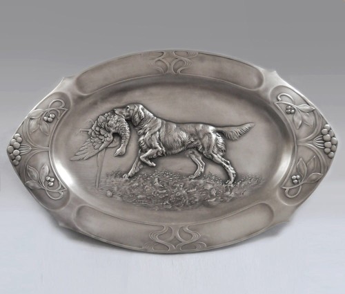 Posrebrzana taca z seterem - prezent dla myśliwego