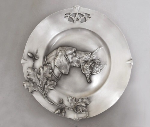 Posrebrzana patera z wyżłem - prezent myśliwski