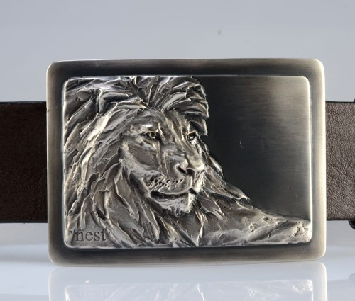 Prezent myśliwski - pasek z lwem