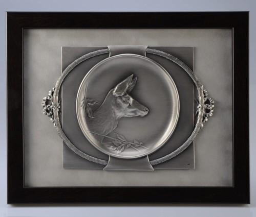 Płaskorzeźba z sarną