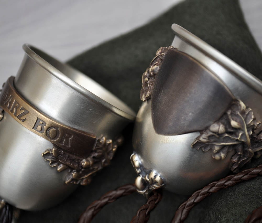 Kulawka ozdobiona gałązkami dębu z miejscem na grawerunek