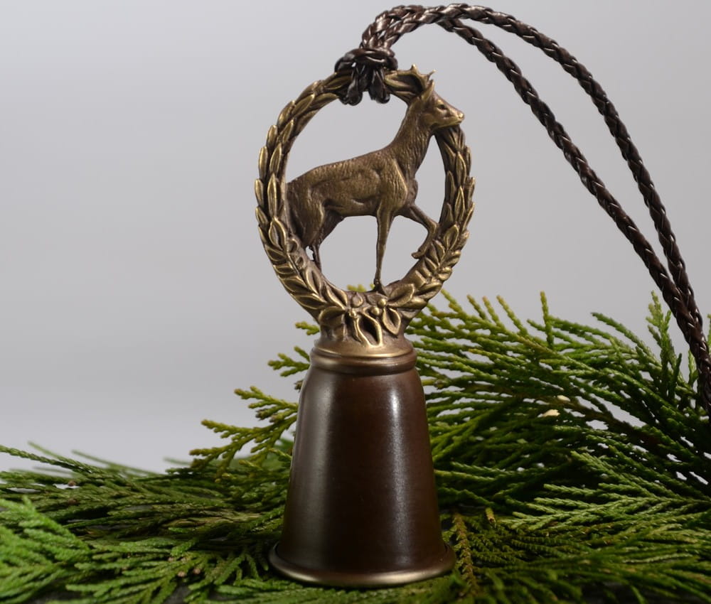 Kulawka z sarną z brązu