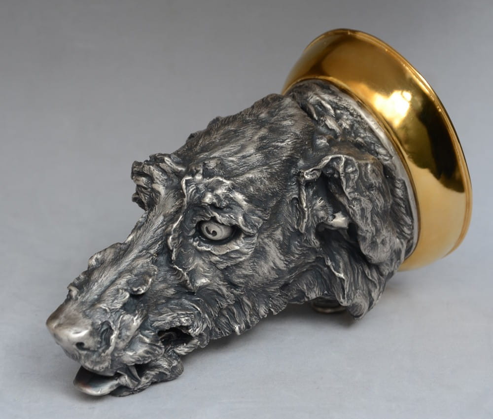 Luksusowa kulawka do piwa z psem