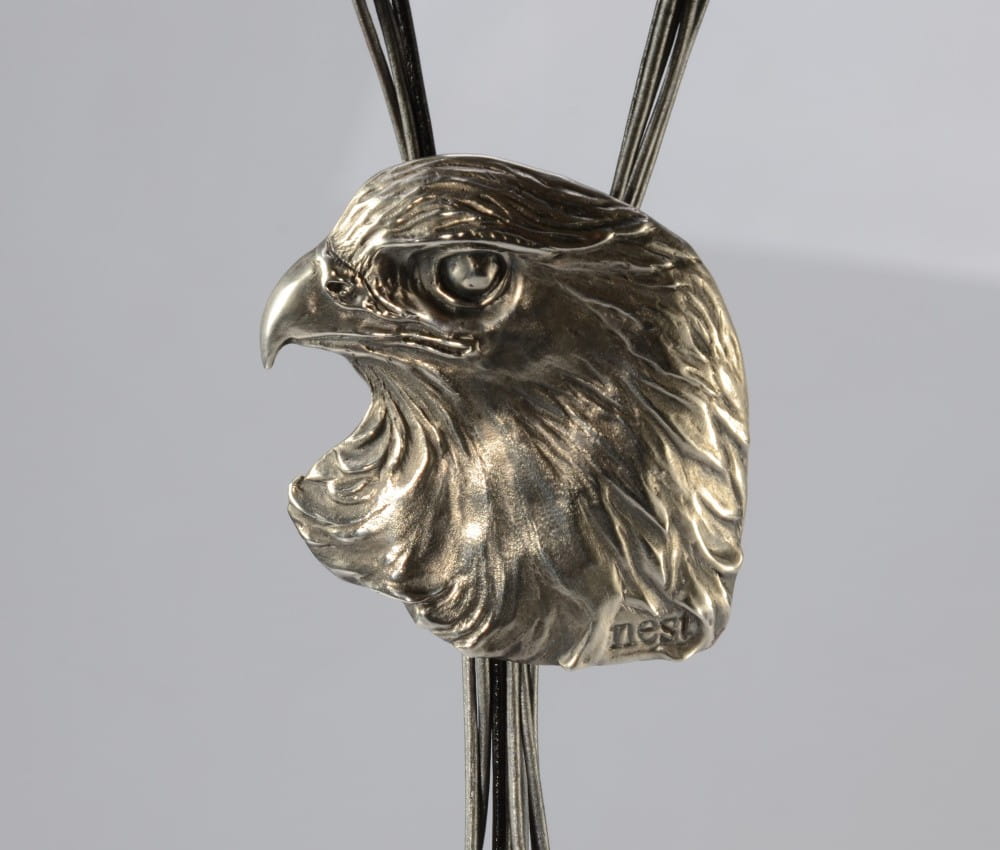 Prezent dla myśliwego, leśnika - bolo / krawatnik z sokołem, biżuteria myśliwska