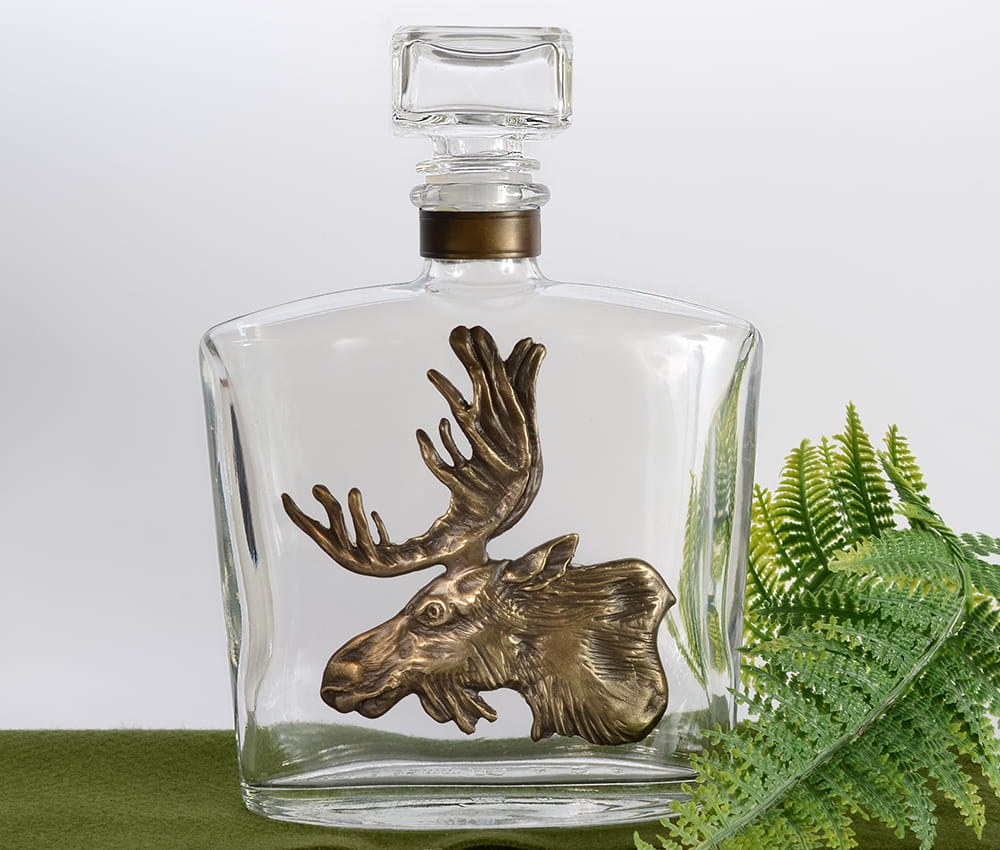 Prezent dla myśliwego - karafka do alkoholu z łosiem