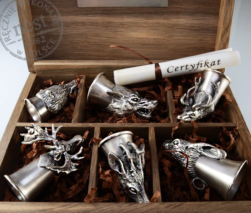 Zestaw 6 kulawek myśliwskich w dębowej kasecie
