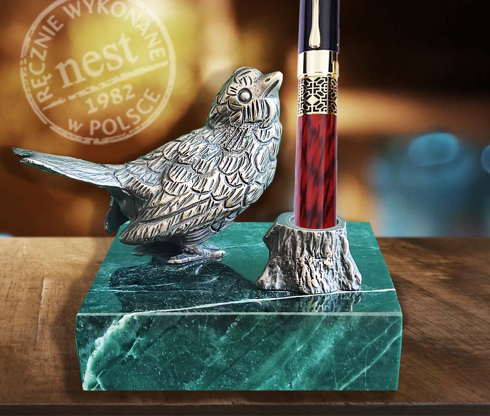 Ptaszek z brązu - przybornik , stojak na długopis