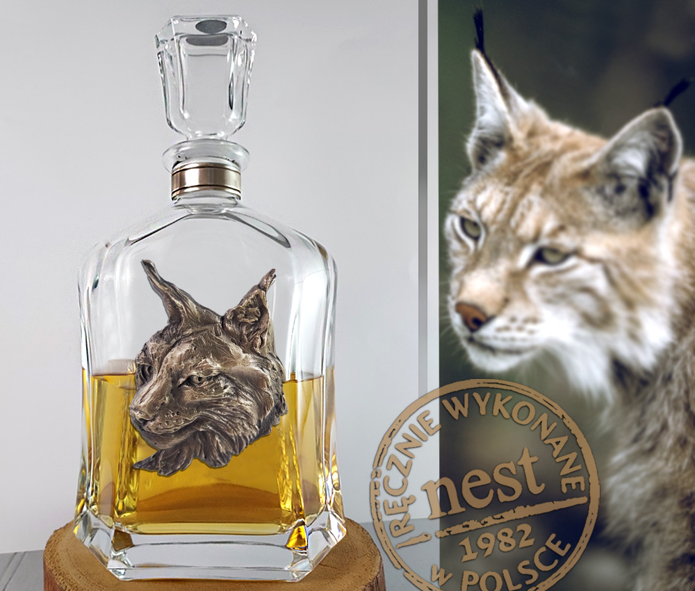 Prezent dla myśliwego - ozdobna karafka z rysiem